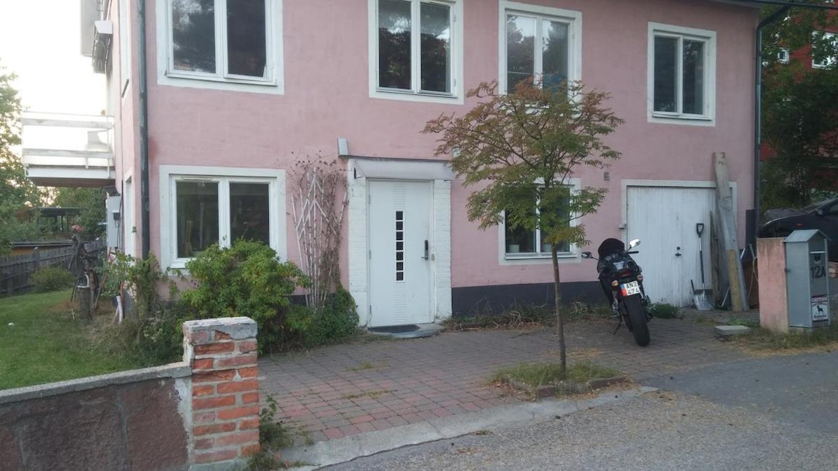 Pink House Room#1 Стокгольм Экстерьер фото